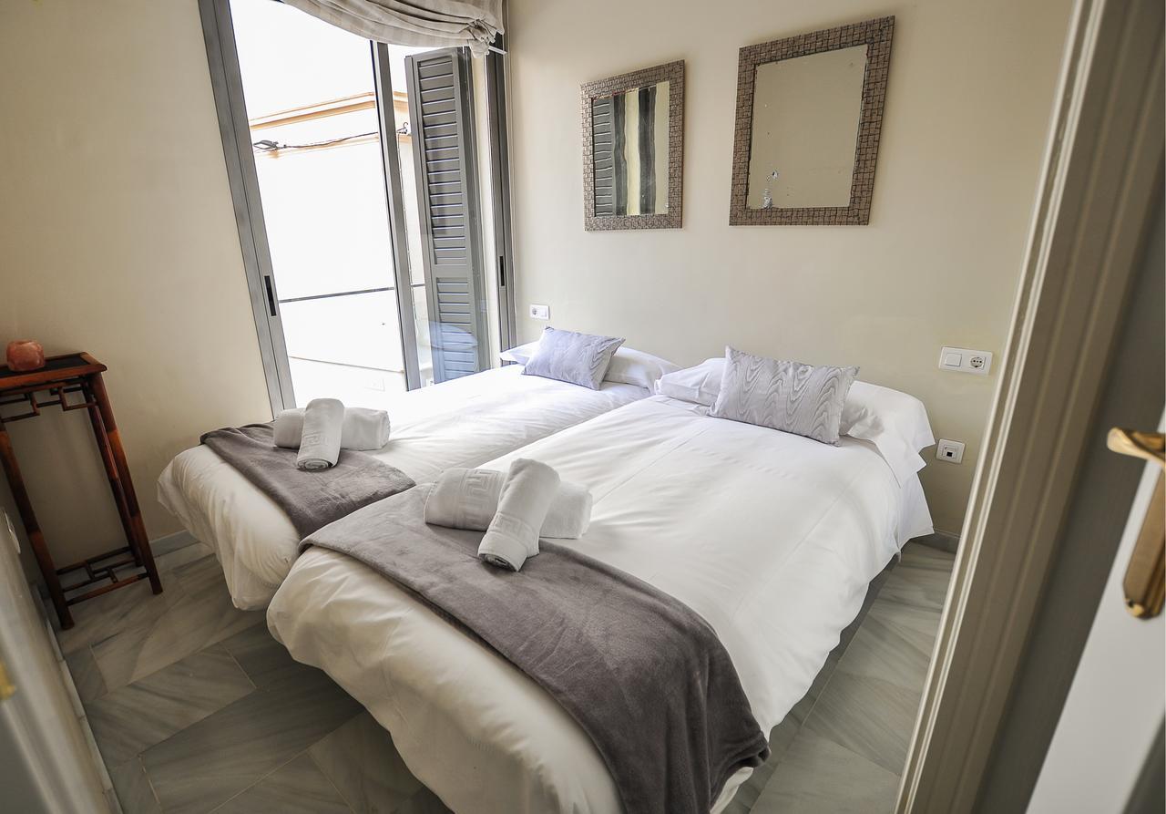 Acogedor Apartamento Junto A Calle Larios By Renthas Apartamento Málaga Exterior foto