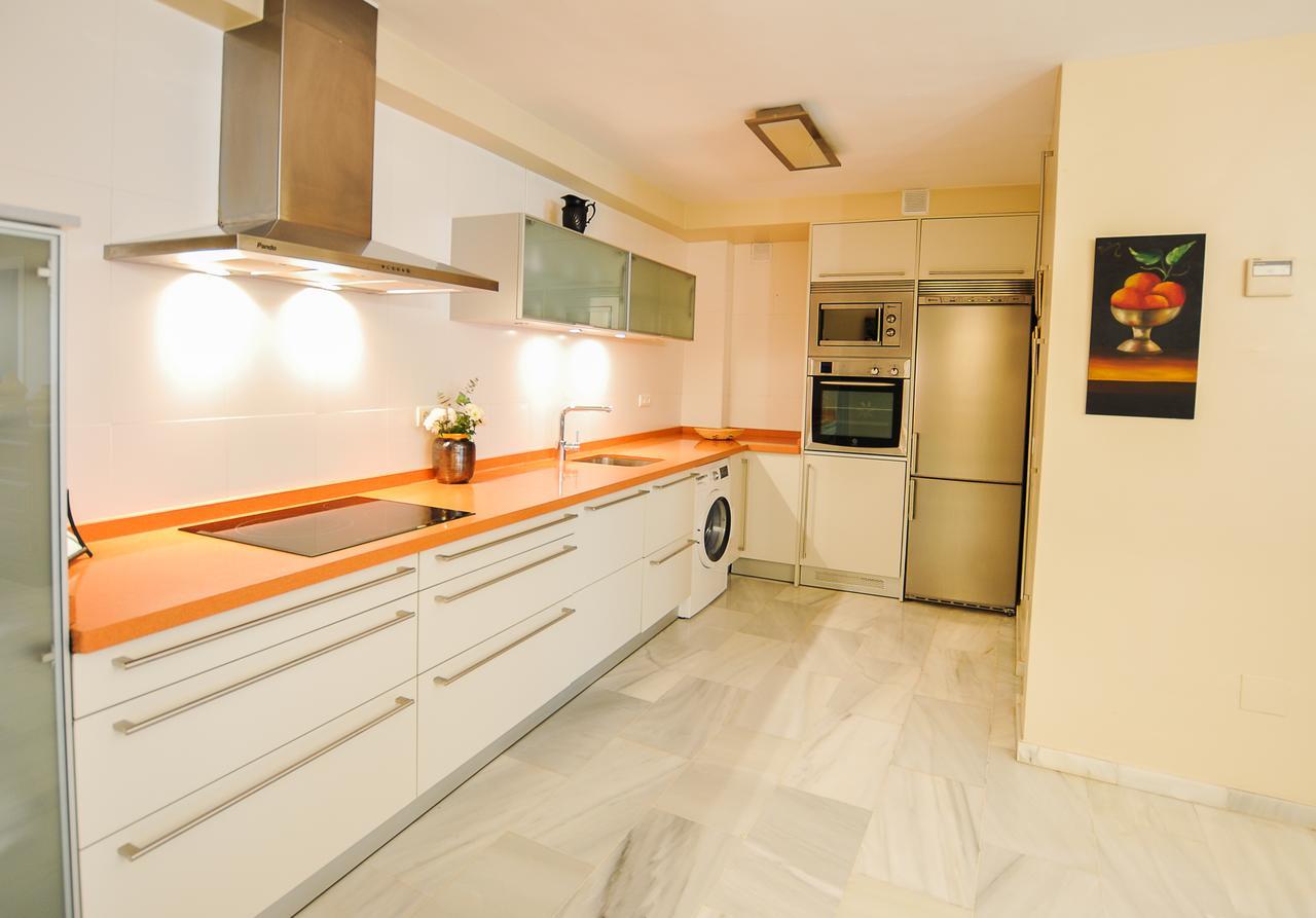 Acogedor Apartamento Junto A Calle Larios By Renthas Apartamento Málaga Exterior foto